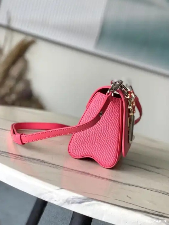 AAA Pruses Bags VUITTON TWIST LOUIS PM-19*15*9CM 0623